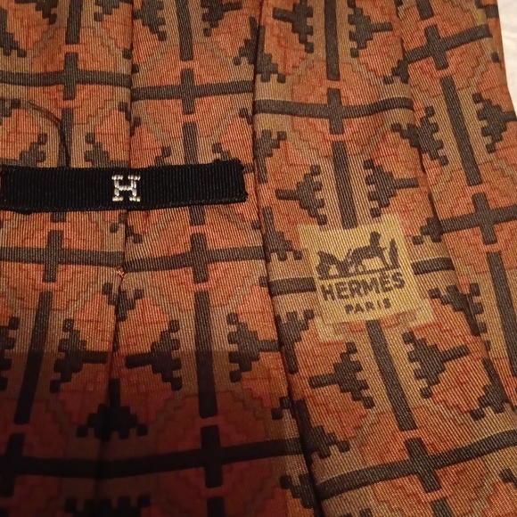 VINTAGE HERMES BROWN, TAN & BURNT ORANGE  SILK TIE - Picture 3 of 4